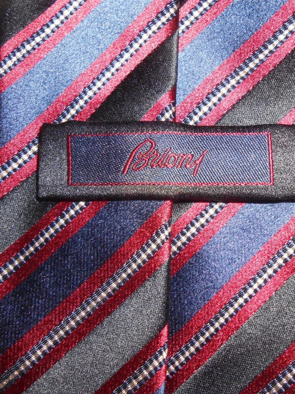 New Men's necktie Brioni authentic Italian silk (no tags, but not used)
